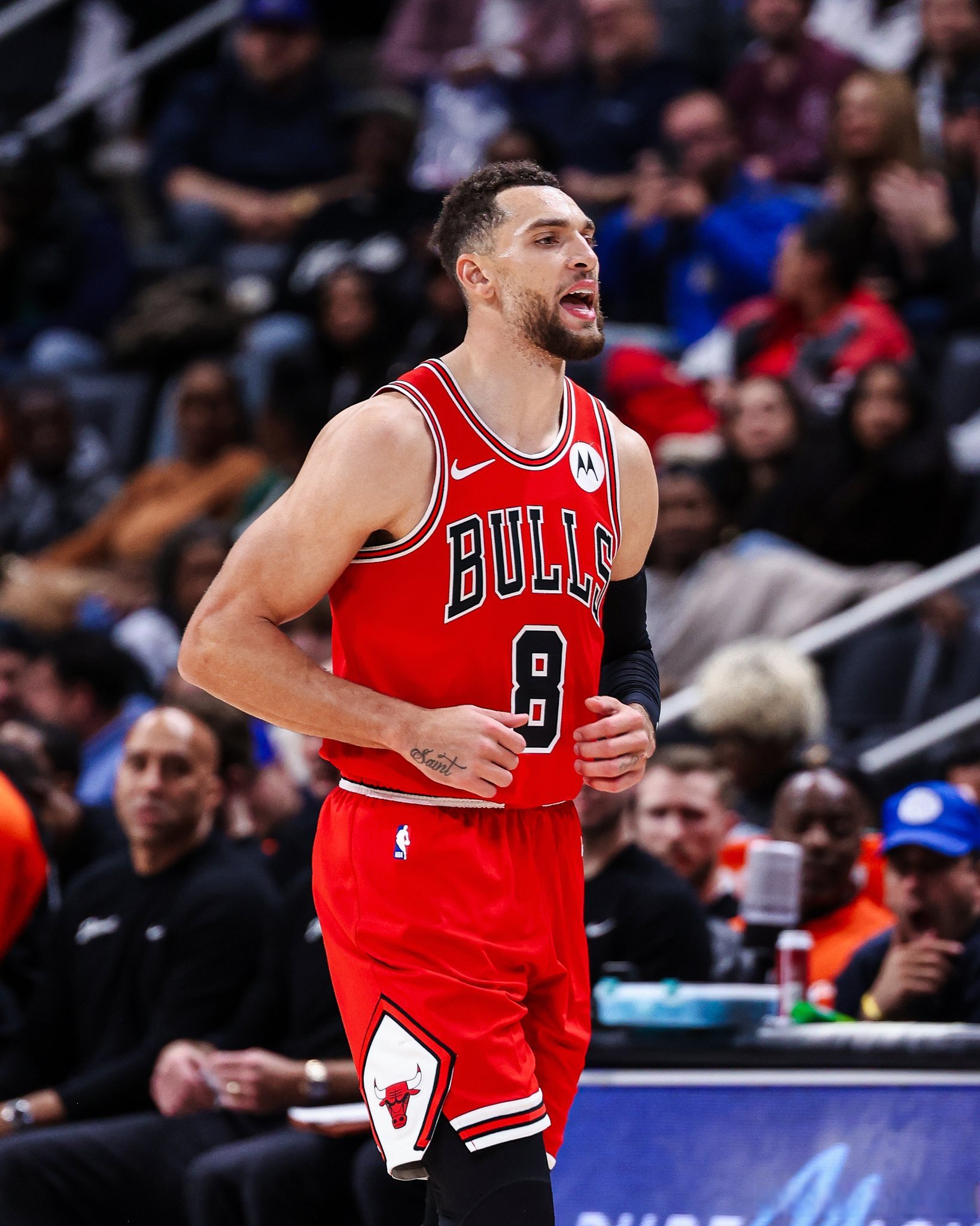 公牛擒勇士,拉文绝杀表现惊艳 公牛擒勇士,拉文绝杀表现惊艳