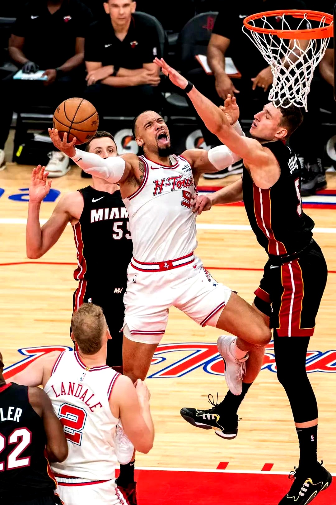 包含热火主场大胜活塞,取得开门红的词条 包含热火主场大胜活塞,取得开门红的词条