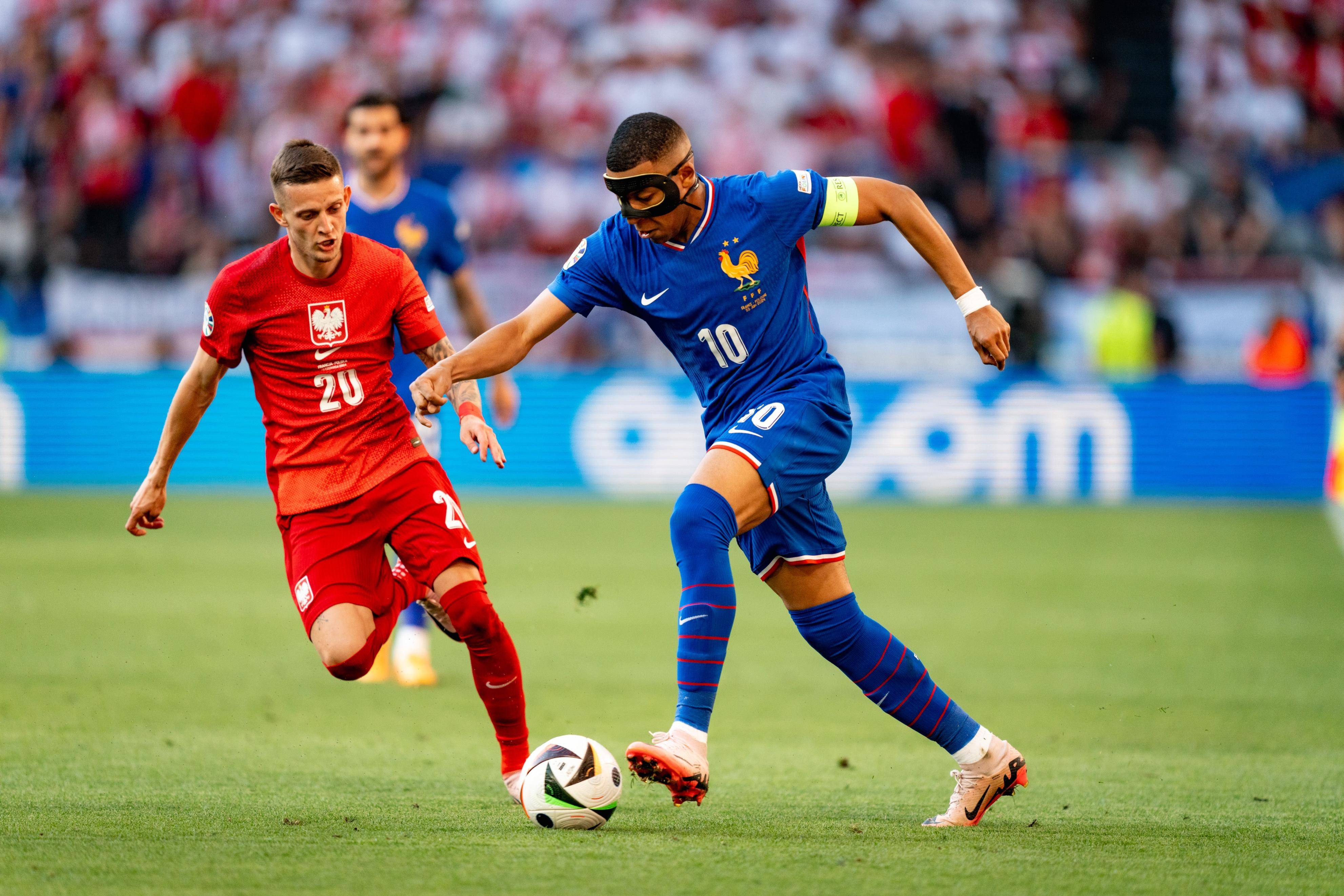 包含焦点大战:CS2上演巅峰碰撞的词条 包含焦点大战:CS2上演巅峰碰撞的词条