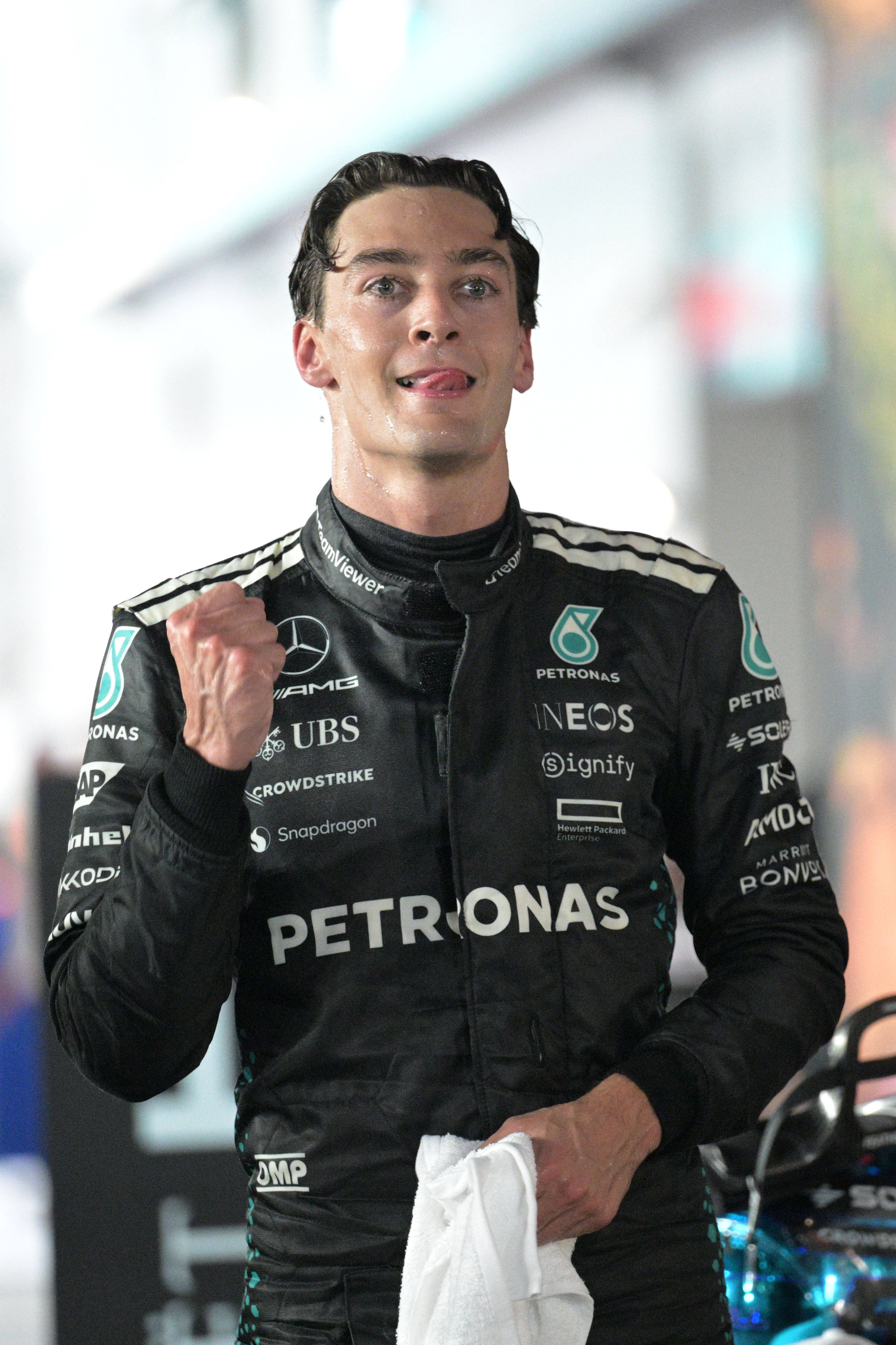 关于梅赛德斯绝杀哈斯车队,拉塞尔点燃赛场的信息 关于梅赛德斯绝杀哈斯车队,拉塞尔点燃赛场的信息