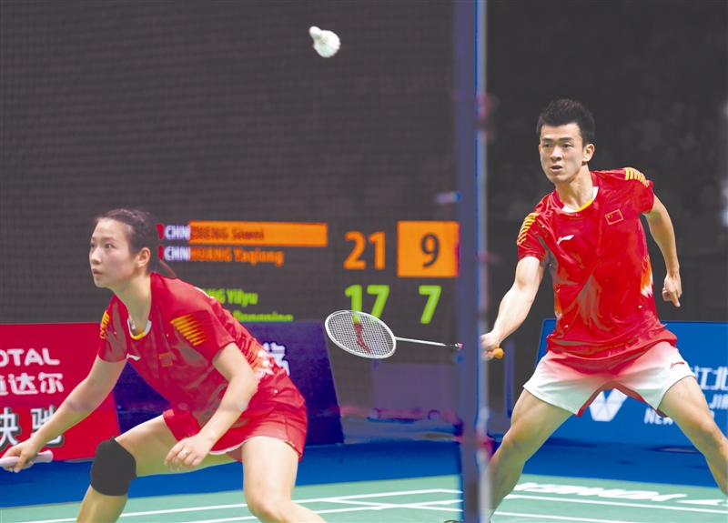 韩国队完胜泰国队，郑思维点燃赛场