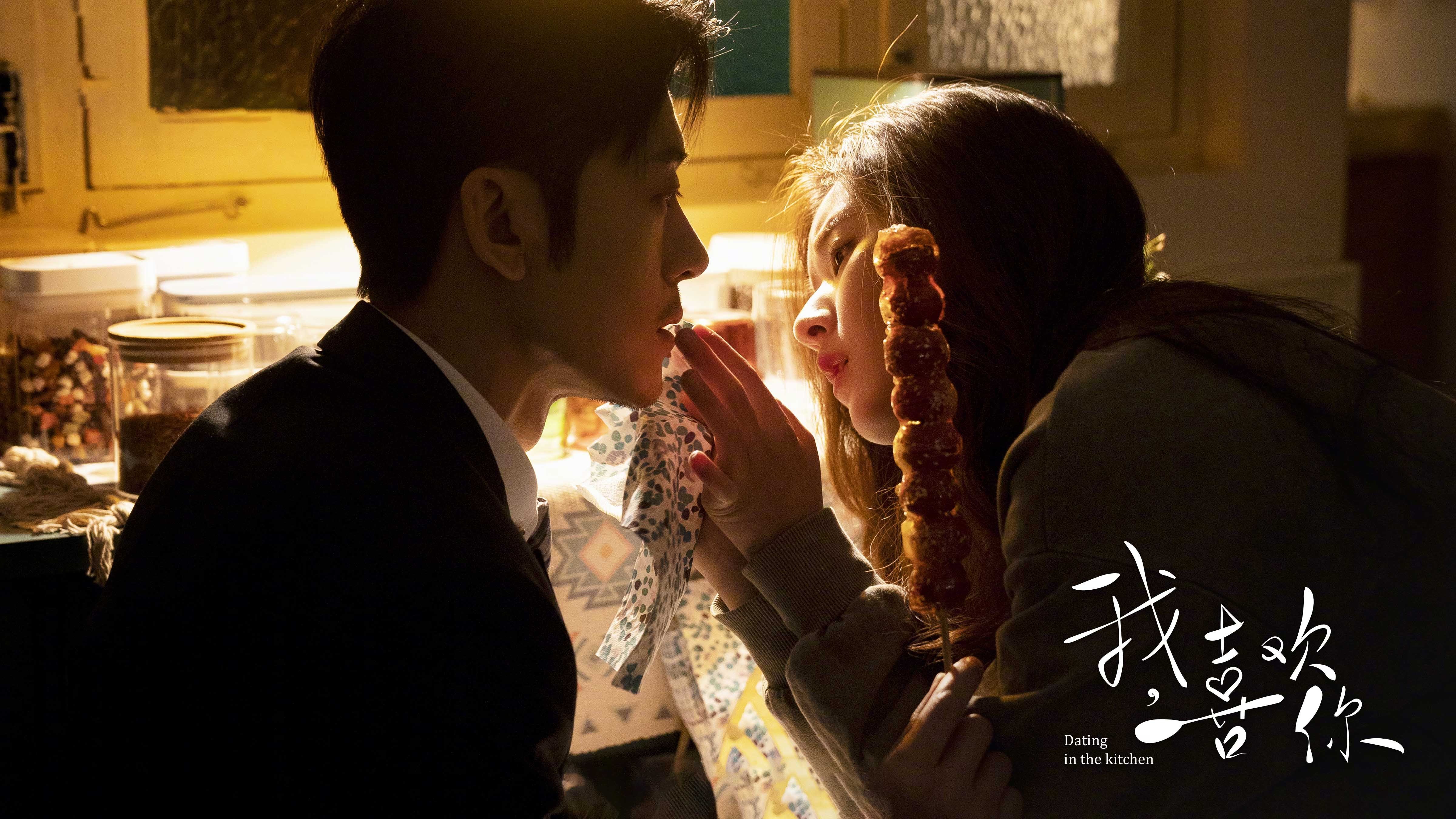 曼城攻势如潮连续得分压制里昂,新星戈麦斯赛后评分拉满闪耀欧冠